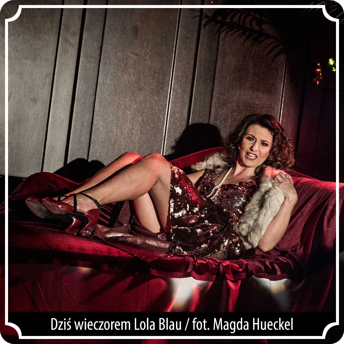 Monika Chrząstowska Performance Pif Paf In Piach