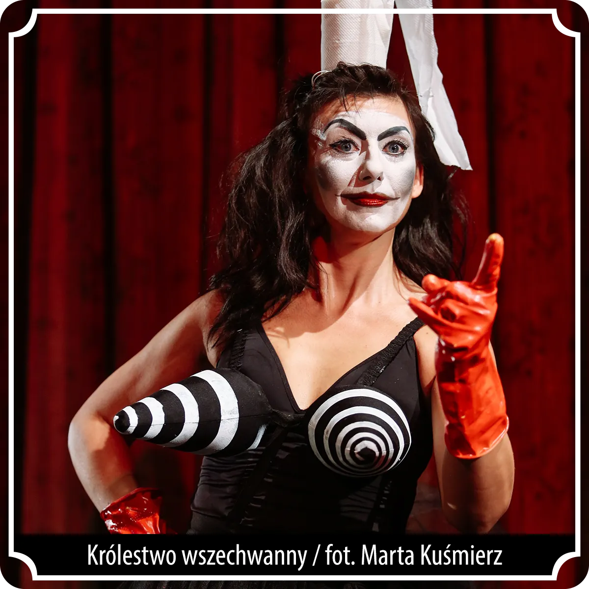 Monika Chrząstowska Królestwo wszechwanny